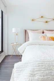 A Lovely Suite in Downtown Toronto - Image 2