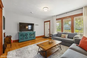 The Craftsman- Built for families! Ideal location! - Image 5