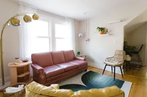 Retro 2 bedroom bungalow in Chicago (Avondale) - Image 2