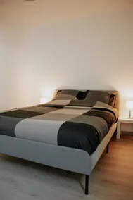 Cozy 2-bedroom home with terrace - Image 5