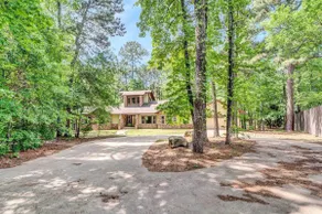 Lake Palestine Retreat w/ Dock & Views - Image 5