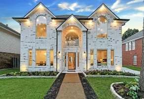 Modern Farmhouse | Chef Kitchen, 77”OLED, GameRoom - Image 2