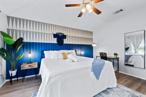 Near Kalahari • Large Patio •King Bed •Cowboy Pool - Image 4