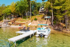 Game Room/Hot Tub/Pool Table/Lake Views! - Image 3