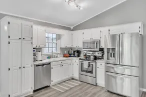 Pet-Friendly 5BR Getaway near Lake Keowee - Image 5