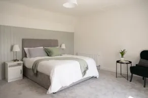 Luxury with Lough Eske Lake View - Image 4