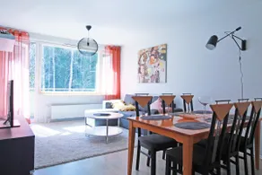 Spacious two-bedroom apartment close to the city center - Image 2