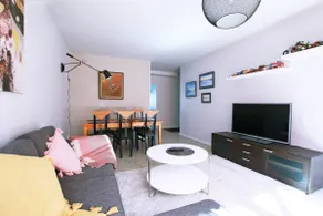 Spacious two-bedroom apartment close to the city center - Image 3