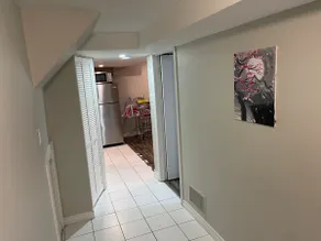 Cozy 1B/1B Bachelor - Image 3