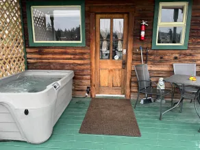 Bridge Tender Shack with hot tub on deck - Image 2