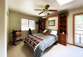 The Whiskey Pines Cabin - Image 3