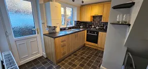Family Home Near City Centre - Image 2