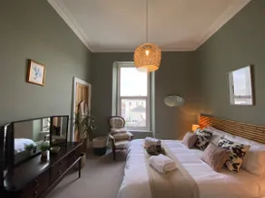 Fabulous flat in Durnford Street - Image 3