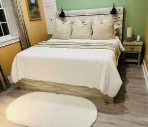 Newly renovated home in Nantucket (sleep 3) - Image 4