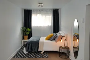 Experience Le Cozy 2 bedrooms 2 beds 15 min from Montreal - Image 4