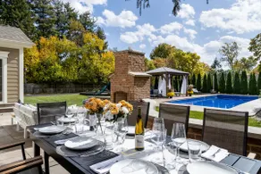 Pool & Hot Tub! -2 King Bed Suites -Private oasis - Image 2