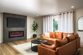 Luxury Retreat - Mountain View Deck and Game Room - Image 5