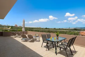 Maison de jardin piscine, 4BD, 2BA, 10min du centre - Image 4