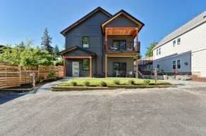 Cedar guest suite in Fairhaven - Image 2