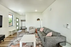 Cedar guest suite in Fairhaven - Image 5