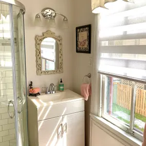 1 BR Flat 1 Block from Beach - Image 4