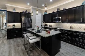 Luxury, newly built modern & spacious house - Image 4