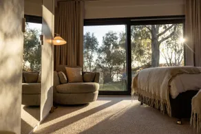 New Cosy Lake Front 2 bedrooms 2 Bathrooms - Image 5