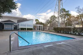 Pet Friendly Home Near Park - Image 2