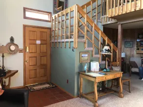Black Bear Guesthouse - Image 4
