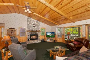 Teakwood Cozy Wood Cabin with Fireplace - Image 3