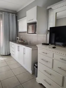 19 Mirabelle Place - Image 4