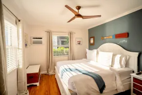 Vistamar Waterfront Beach Abode -Walk to the Beach - Image 3