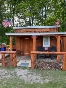Cozy little western cabin - Image 4