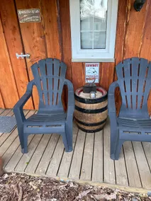 Cozy little western cabin - Image 3