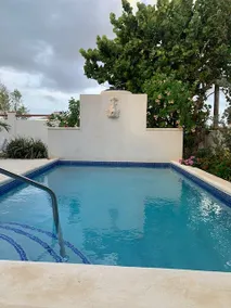 Breezy Apartment Surfers Point Beach Private Pool - Image 2