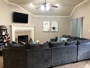 Great location! King bed! Cozy, quiet, homey! - Image 3