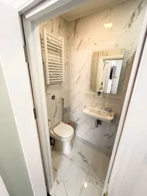 Entire Redhill Apartment hosted by Nduka - Image 5