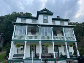 Whip's River House - Image 3