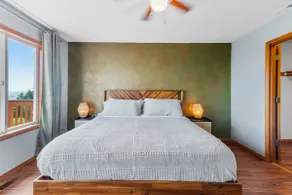 Mountain & River View ‧ Spacious ‧ Modern Home! - Image 5