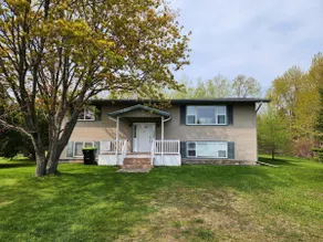 Lake View, Fully Furnished Home, Close To Ferry's! - Image 3