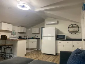 The Good Times House - Image 4