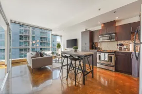 Skyline Retreat | Stunning VIEWS | Free Parking - Image 2