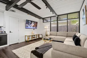 Stylish and Cozy Near Love-Field | King/Queen Beds - Image 5