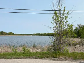 Best cozy place near the lake. - Image 2