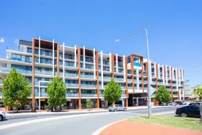 Lux 2bed 2bath Secure parking in Dickson, Canberra - Image 2