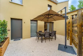 Quiet house with terrace/garage, downtown B - Image 3