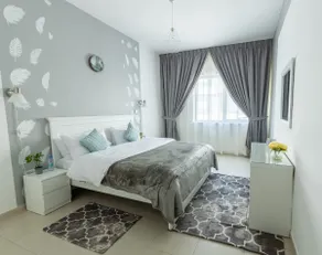 Supurb 2 Bed Apt Beach Front (City View) - Image 2