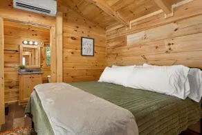 Downtown Simpsonville Cozy Cabin - Image 4