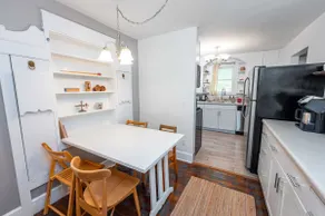Artisan Gem -2BR- Walk to river, coffee + more - Image 2