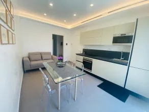 Alloro apartment with electric car charging - Image 2